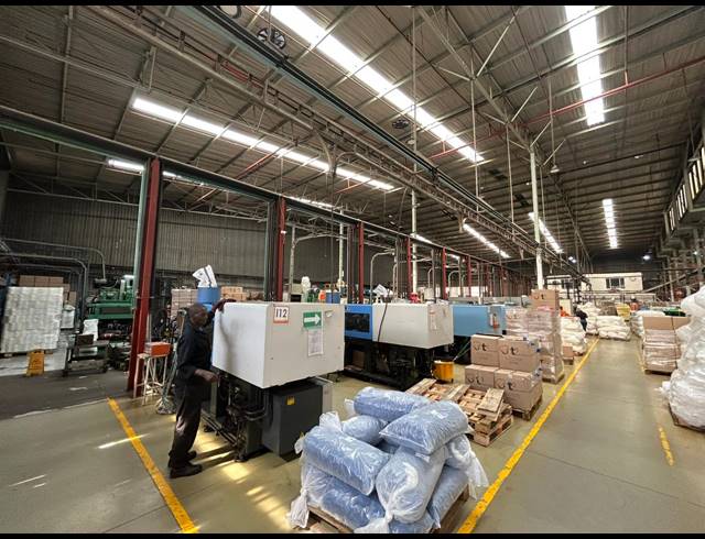 8,000M² WAREHOUSE TO LET IN SPARTAN
